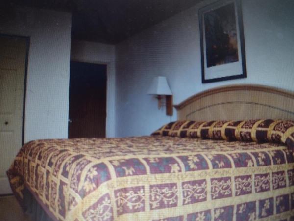 Budget Inn & Suites Lowest Price,Best Value!!! image 6